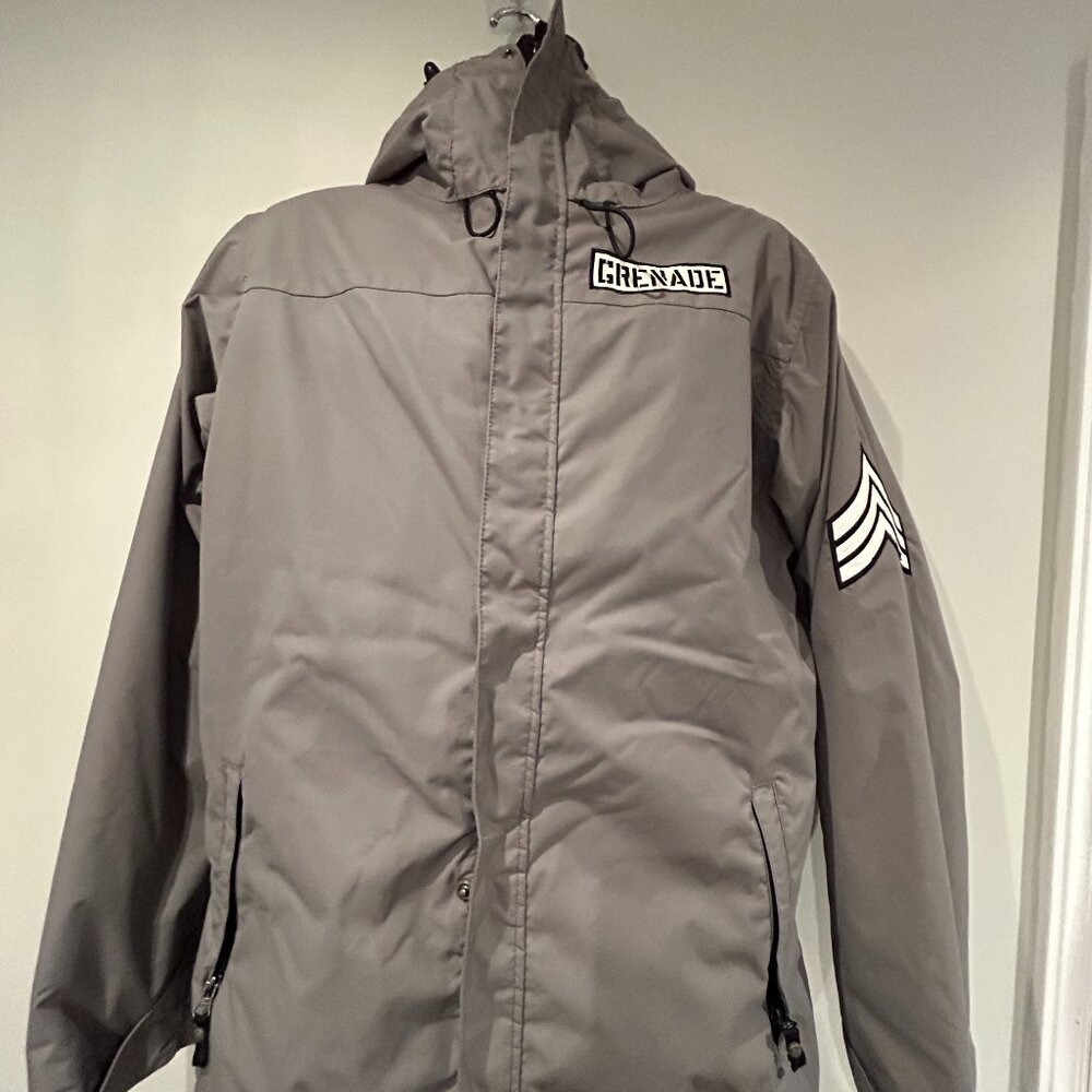 Grenade Fatigue Project Snowboard Ski Winter Jacket Men's Medium Gray
